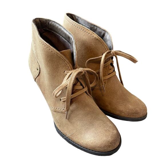 Clarks Womans 10 Sashlin Sue Lace Up Ankle Bootie Leather Granny Boot Tan Brown - Picture 4 of 8